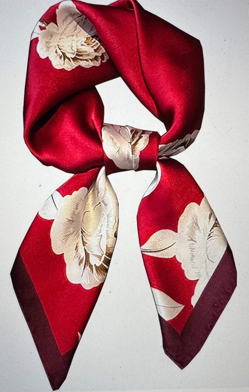 006 Woman Scarf
